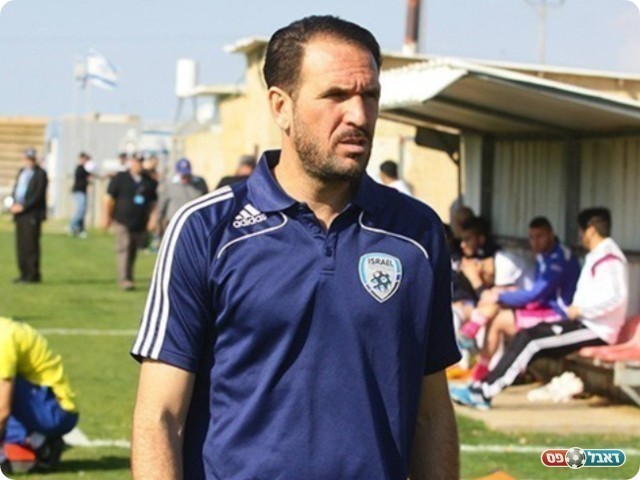 בנה קבוצה 'רעה'. צחי אילוז (שלומי גבאי) 